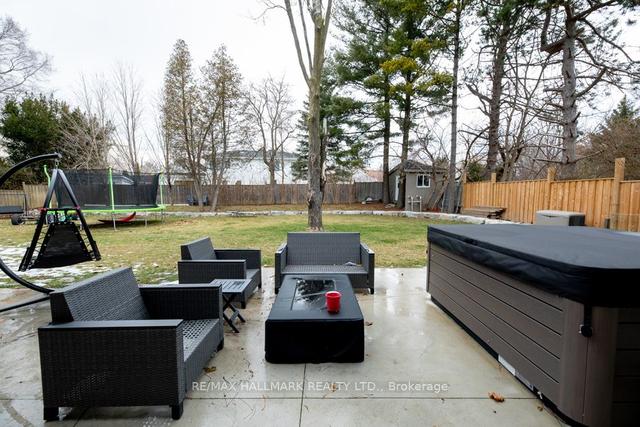 18 Windy Ridge Dr, House detached with 4 bedrooms, 5 bathrooms and 10 parking in Toronto ON | Image 28