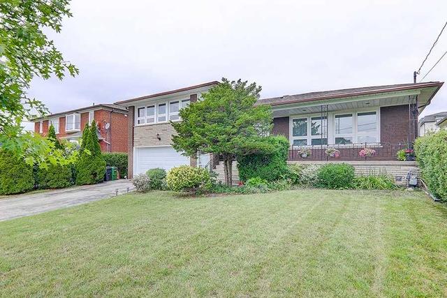 22 Sparrow Ave, House detached with 3 bedrooms, 4 bathrooms and 6 parking in Toronto ON | Image 1