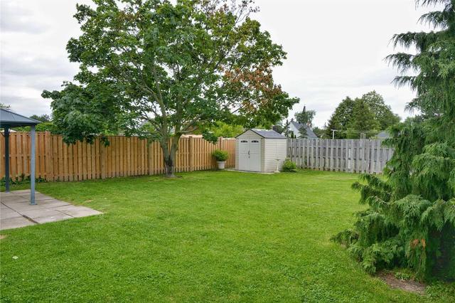 23 Winnifred Ave, House detached with 3 bedrooms, 2 bathrooms and 2 parking in St. Catharines ON | Image 19