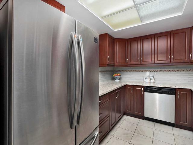 218 - 10 Dean Park Rd, Condo with 2 bedrooms, 1 bathrooms and 1 parking in Toronto ON | Image 5