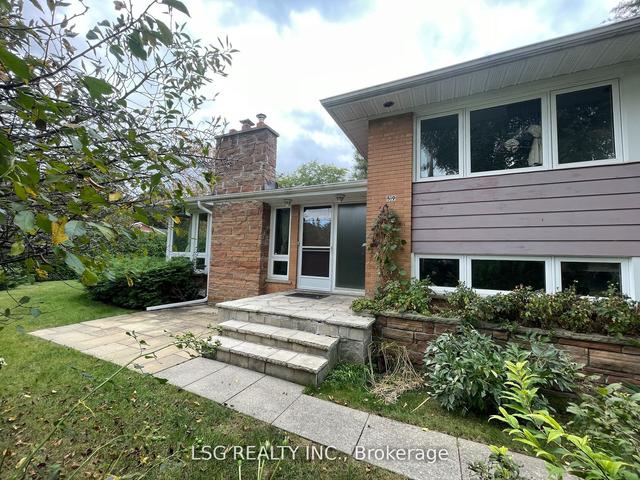 59 Ravenscroft Circ, House detached with 3 bedrooms, 3 bathrooms and 4 parking in Toronto ON | Image 24