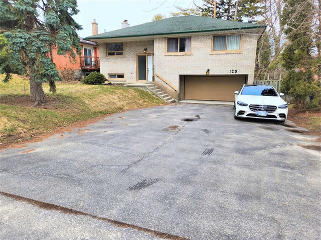 128 Steeles Ave E, House detached with 3 bedrooms, 2 bathrooms and 8 parking in Markham ON | Image 1