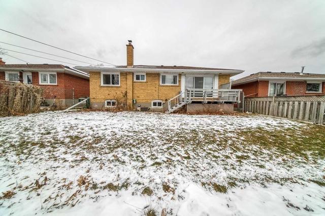 29 Wantanopa Cres, House detached with 3 bedrooms, 2 bathrooms and 3 parking in Toronto ON | Image 26