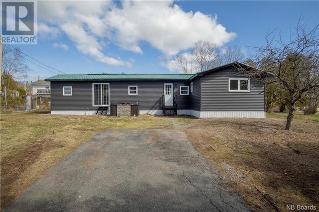 1001 Route 111, House detached with 4 bedrooms, 1 bathrooms and null parking in Simonds P NB | Image 1