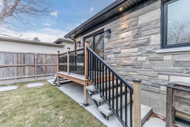 45 Bridgenorth Cres, House detached with 2 bedrooms, 3 bathrooms and 6 parking in Toronto ON | Image 28