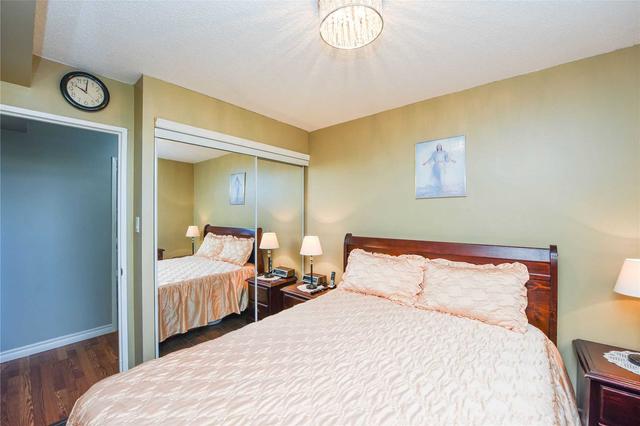 202 - 355 Rathburn Rd E, Condo with 3 bedrooms, 2 bathrooms and 3 parking in Mississauga ON | Image 20