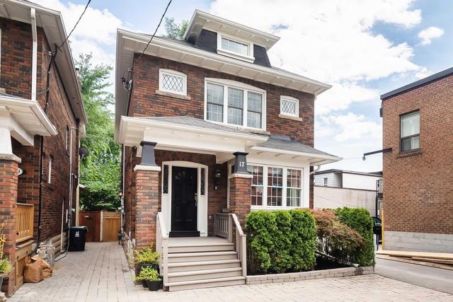 17 Golfdale Rd, House detached with 4 bedrooms, 4 bathrooms and 2 parking in Toronto ON | Image 1