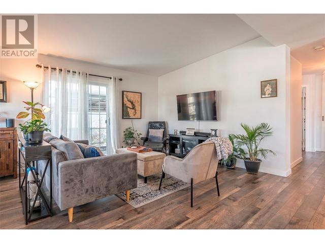 1600 - 43 Avenue Unit# 31, House other with 2 bedrooms, 2 bathrooms and 1 parking in Vernon BC | Image 9