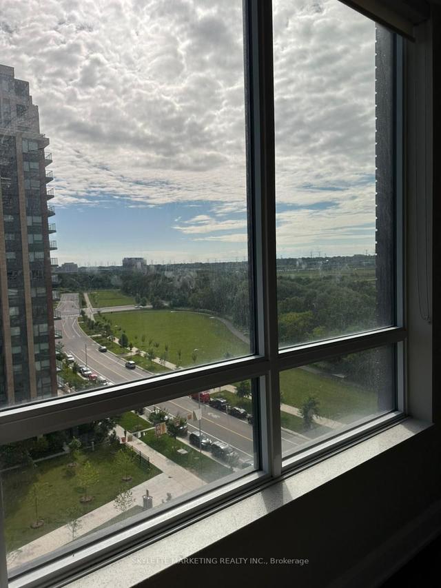 1002 - 15 Water Walk Dr, Condo with 2 bedrooms, 2 bathrooms and 1 parking in Markham ON | Image 4