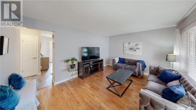 5192 Donnelly Crescent, House detached with 3 bedrooms, 4 bathrooms and null parking in Regina SK | Image 5