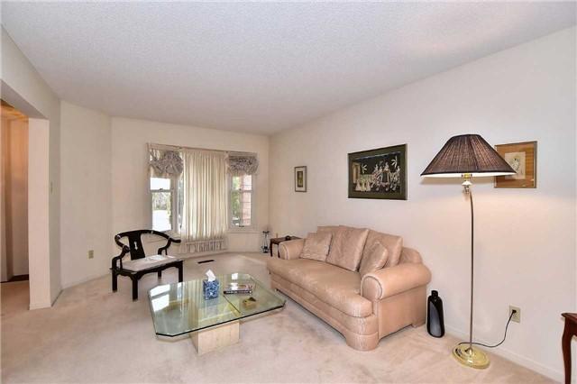 94 Pinewood Dr, House detached with 3 bedrooms, 4 bathrooms and 2 parking in Vaughan ON | Image 5