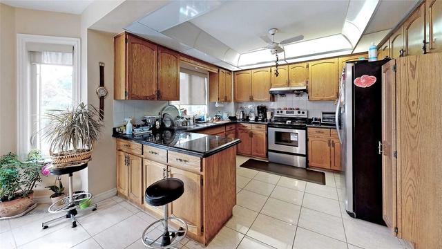 364 Valleymede Dr, House detached with 4 bedrooms, 4 bathrooms and 6 parking in Richmond Hill ON | Image 19