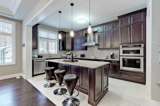 80 Forest Grove Crt, House detached with 4 bedrooms, 4 bathrooms and 7 parking in Aurora ON | Image 5
