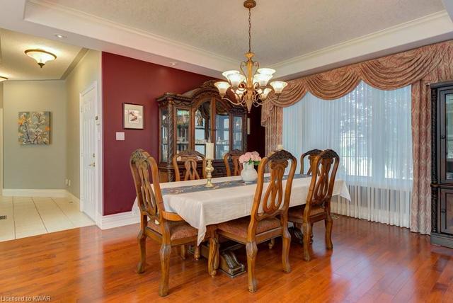 215 Black Maple Court, House detached with 5 bedrooms, 3 bathrooms and 6 parking in Kitchener ON | Image 10