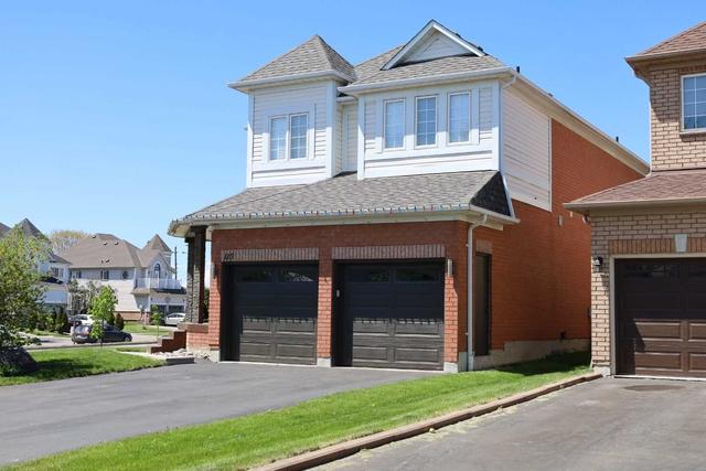 110 Point Hope Pl, House detached with 4 bedrooms, 4 bathrooms and 6 parking in Whitby ON | Image 12