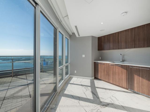 3306 - 21 Iceboat Terr, Condo with 3 bedrooms, 4 bathrooms and 3 parking in Toronto ON | Image 8