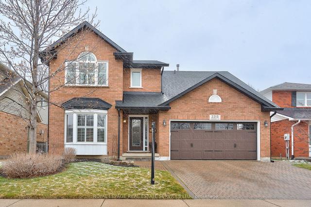 2215 Oakridge Cres, House detached with 4 bedrooms, 3 bathrooms and 5 parking in Burlington ON | Image 12