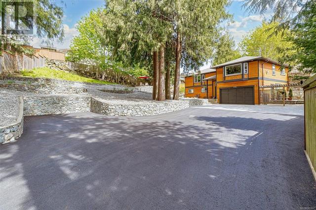 772 Treanor Ave, House detached with 5 bedrooms, 4 bathrooms and 6 parking in Langford BC | Image 57