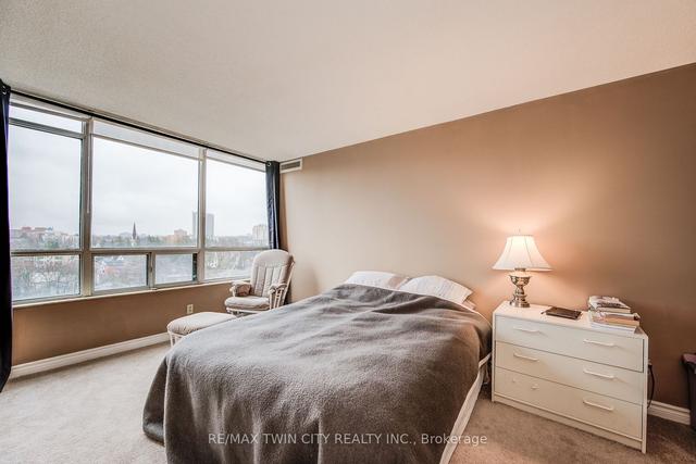 1105 - 4 Willow St, Condo with 2 bedrooms, 2 bathrooms and 2 parking in Waterloo ON | Image 11
