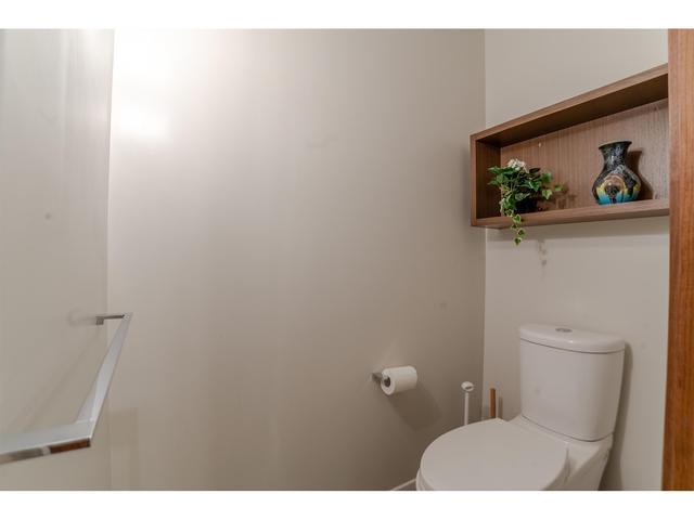 3707 - 13495 Central Avenue, Condo with 1 bedrooms, 1 bathrooms and 1 parking in Surrey BC | Image 6