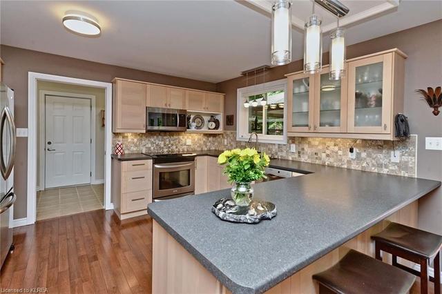 24 East Beehive Road, House detached with 4 bedrooms, 3 bathrooms and 12 parking in Kawartha Lakes ON | Image 3