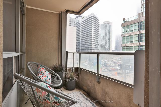 518 - 270 Wellington St W, Condo with 1 bedrooms, 1 bathrooms and 0 parking in Toronto ON | Image 14