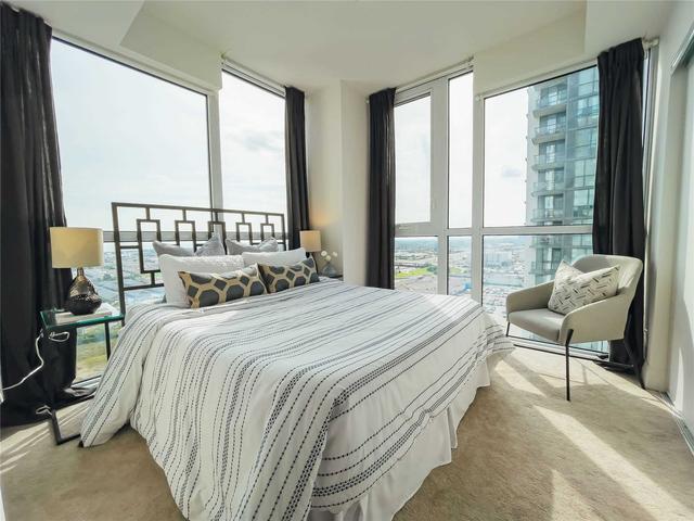 1609 - 17 Zorra St, Condo with 1 bedrooms, 1 bathrooms and 1 parking in Toronto ON | Image 2