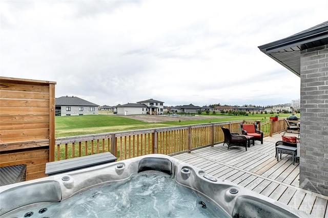 7065 Still Meadow Way, House detached with 4 bedrooms, 3 bathrooms and 12 parking in Ottawa ON | Image 20