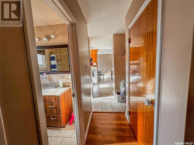 386 Mountview Road, House detached with 4 bedrooms, 3 bathrooms and null parking in Yorkton SK | Image 25