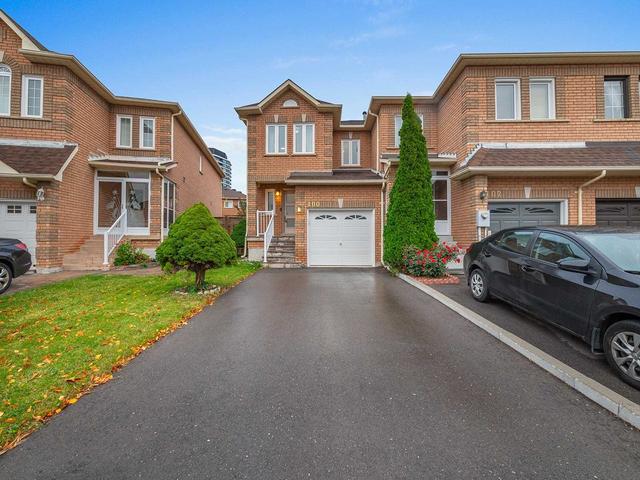 100 Denton Circ, House attached with 3 bedrooms, 4 bathrooms and 3 parking in Vaughan ON | Card Image