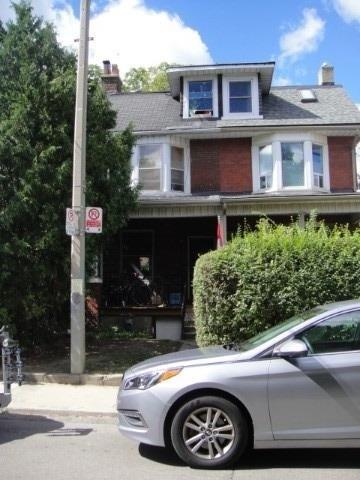 490 Gladstone Ave, House attached with 5 bedrooms, 2 bathrooms and 1 parking in Toronto ON | Image 1