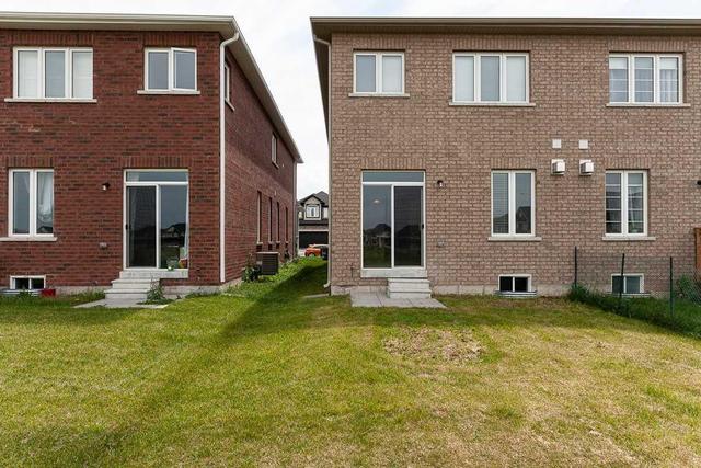 4 Narbonne Cres, House semidetached with 4 bedrooms, 3 bathrooms and 2 parking in Hamilton ON | Image 16