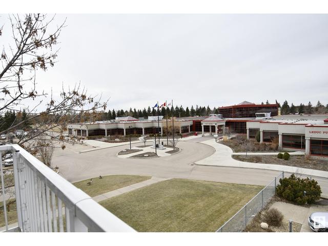 302 - 4604 48a St, Condo with 3 bedrooms, 1 bathrooms and 1 parking in Leduc AB | Image 2