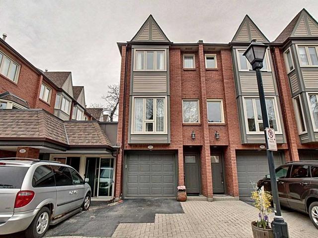 111 - 895 Maple Ave, Townhouse with 2 bedrooms, 2 bathrooms and 2 parking in Burlington ON | Image 1