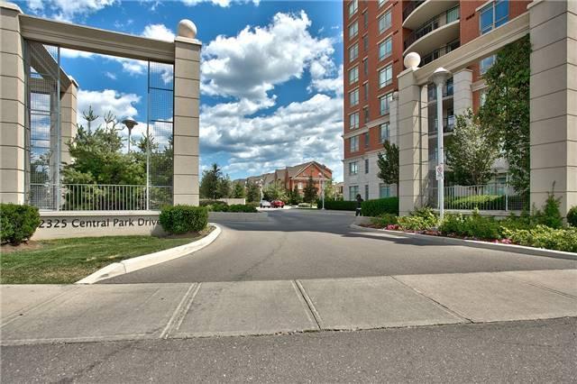 1004 - 2325 Central Park Dr, Condo with 1 bedrooms, 1 bathrooms and null parking in Oakville ON | Image 2