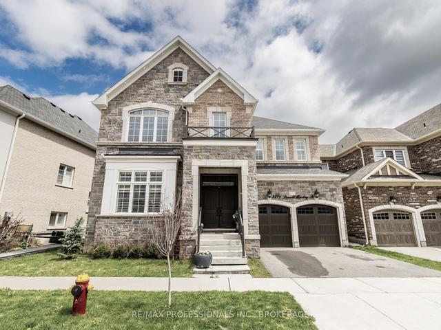 3271 Donald Mackay St, House detached with 4 bedrooms, 4 bathrooms and 4 parking in Oakville ON | Image 1