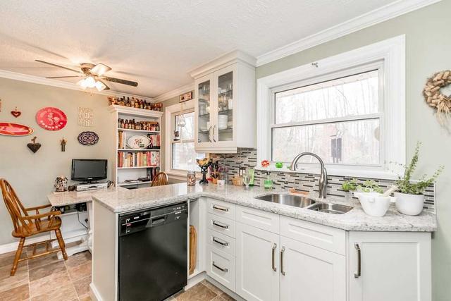 372 13th Line, House detached with 3 bedrooms, 1 bathrooms and 8 parking in Innisfil ON | Image 6