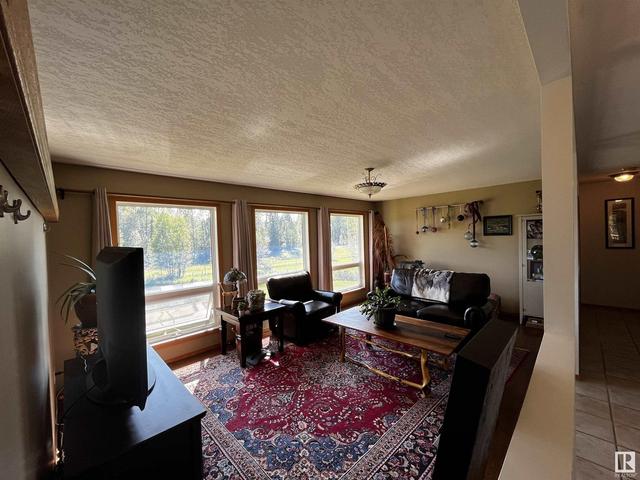 19029 Township Road 530a, House detached with 5 bedrooms, 3 bathrooms and null parking in Yellowhead County AB | Image 5