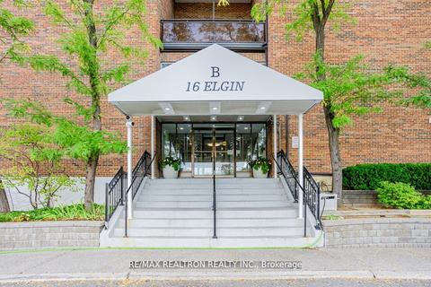 246 - 16b Elgin St, Condo with 3 bedrooms, 2 bathrooms and 1 parking in Markham ON | Card Image