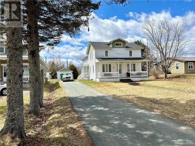 77 Rue Carleton, House detached with 6 bedrooms, 1 bathrooms and null parking in Rogersville NB | Image 3