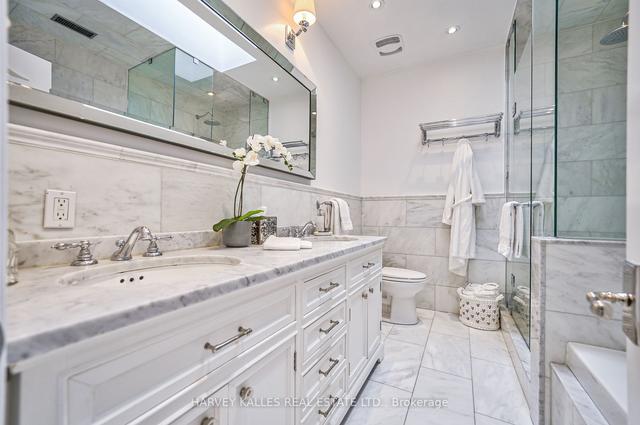 439 Melrose Ave, House detached with 3 bedrooms, 4 bathrooms and 3 parking in Toronto ON | Image 14