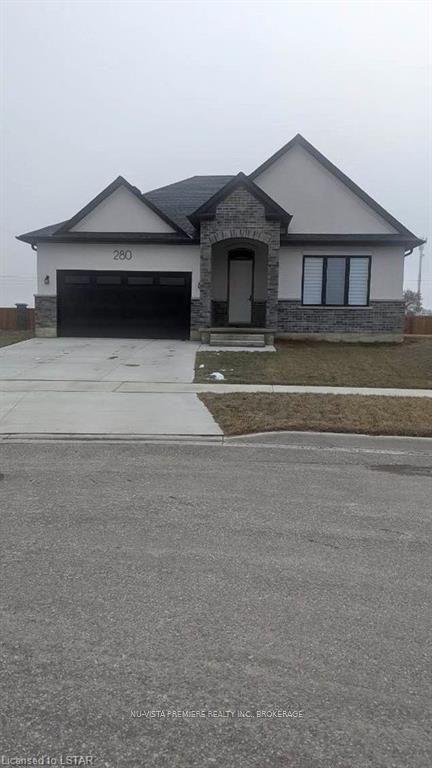 280 Stathis Blvd, House detached with 3 bedrooms, 2 bathrooms and 4 parking in Sarnia ON | Image 1