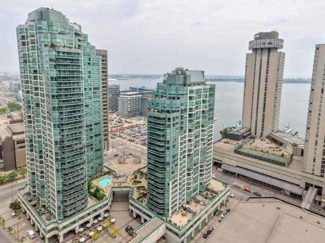 1809 - 10 Yonge St, Condo with 1 bedrooms, 1 bathrooms and 0 parking in Toronto ON | Image 1