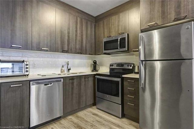 1212 - 150 Main St W, Condo with 1 bedrooms, 2 bathrooms and 1 parking in Hamilton ON | Image 5