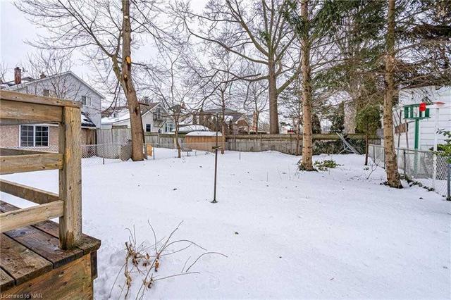 48 St. Patrick St, House detached with 2 bedrooms, 1 bathrooms and 1 parking in St. Catharines ON | Image 17