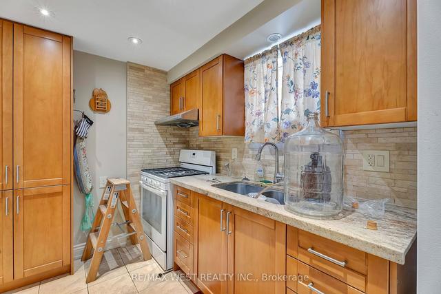 167 Arleta Ave, House semidetached with 4 bedrooms, 3 bathrooms and 6 parking in Toronto ON | Image 7