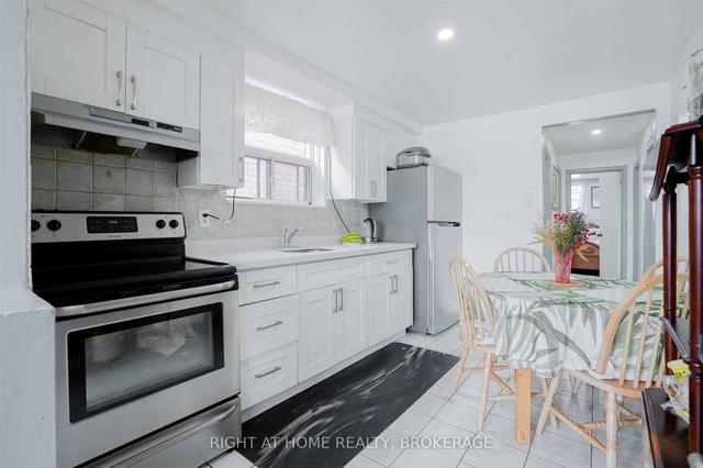 30 Dynevor Rd, House detached with 6 bedrooms, 3 bathrooms and 4 parking in Toronto ON | Image 22