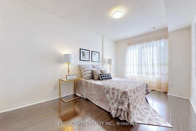 5 - 2 Alpen Way, Townhouse with 3 bedrooms, 3 bathrooms and 2 parking in Markham ON | Image 4
