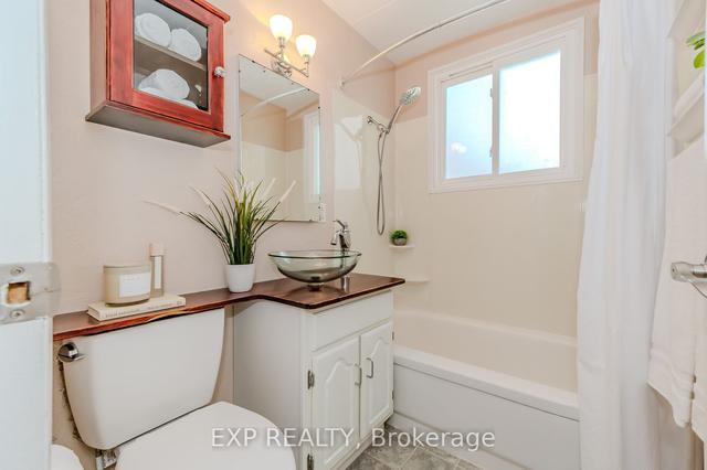 771 Rose St, House detached with 2 bedrooms, 1 bathrooms and 5 parking in Cambridge ON | Image 22