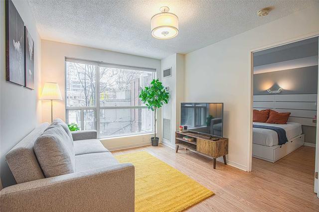 324 - 230 King St E, Condo with 1 bedrooms, 1 bathrooms and 0 parking in Toronto ON | Image 1